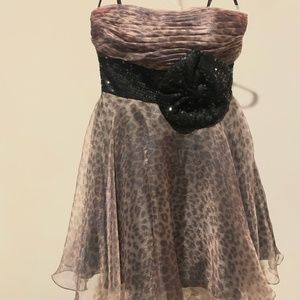 Carmilla, leopard print,   formal prom, special occasion dress size 6